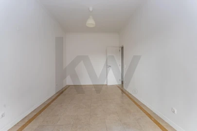 Apartamento T4 para Arrendamento em Almada, Cova da Piedade, Pragal e Cacilhas