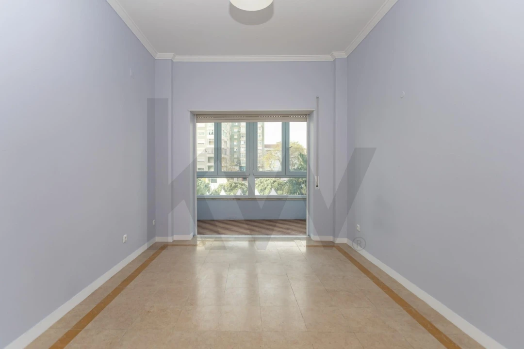 Apartamento T4 para Arrendamento em Almada, Cova da Piedade, Pragal e Cacilhas Foto 13