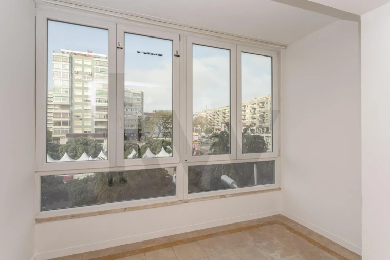 Apartamento T4 para Arrendamento em Almada, Cova da Piedade, Pragal e Cacilhas Foto 9