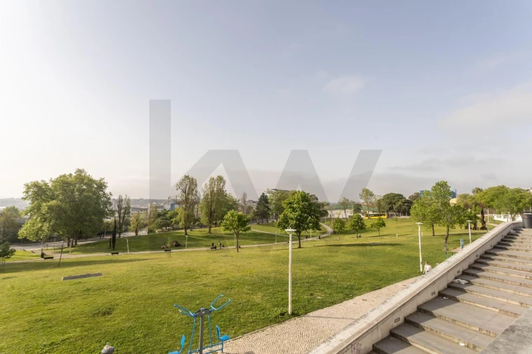 Apartamento T4 para Arrendamento em Almada, Cova da Piedade, Pragal e Cacilhas Foto 33