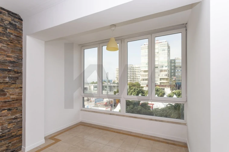 Apartamento T4 para Arrendamento em Almada, Cova da Piedade, Pragal e Cacilhas Foto 5