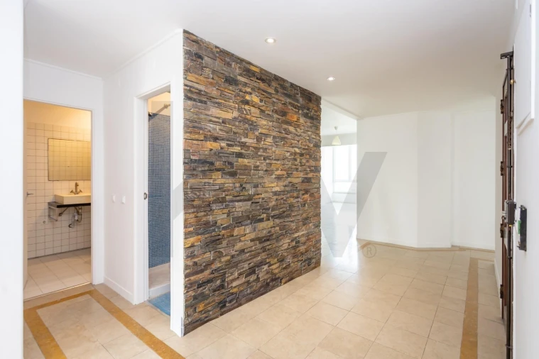 Apartamento T4 para Arrendamento em Almada, Cova da Piedade, Pragal e Cacilhas Foto 6