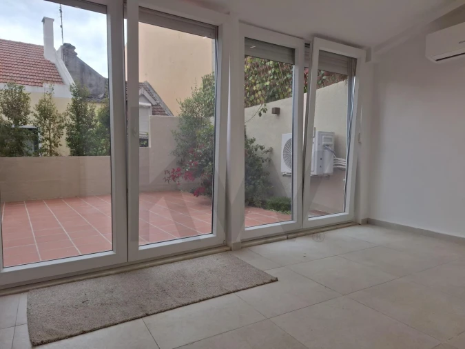 Apartamento T2 para Venda em São Vicente Foto 9