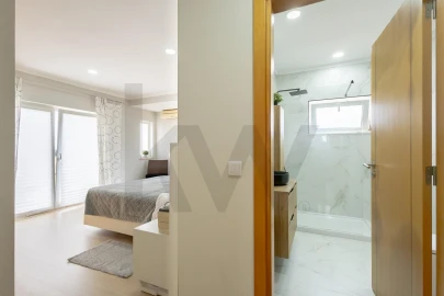 Moradia T5 para Venda em Azeitão (São Lourenço e São Simão)