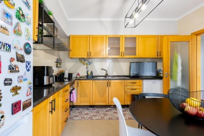 Moradia T5 para Venda em Azeitão (São Lourenço e São Simão)