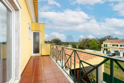 Moradia T5 para Venda em Azeitão (São Lourenço e São Simão)