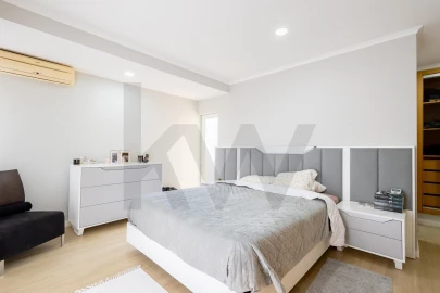 Moradia T5 para Venda em Azeitão (São Lourenço e São Simão)