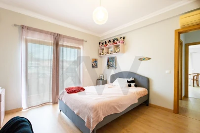 Moradia T5 para Venda em Azeitão (São Lourenço e São Simão)