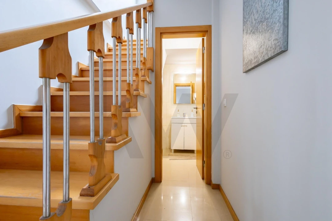 Moradia T5 para Venda em Azeitão (São Lourenço e São Simão) Foto 11