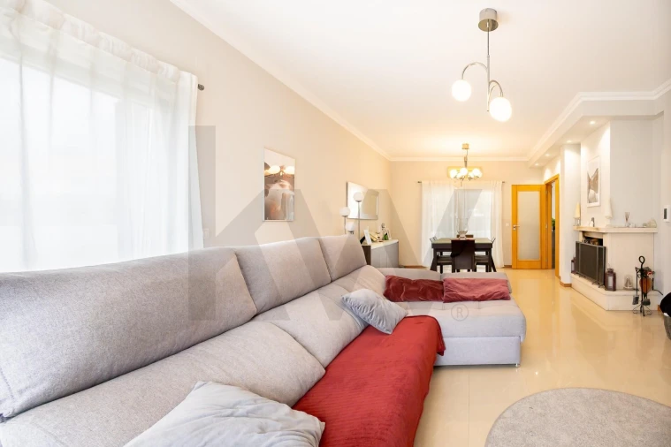 Moradia T5 para Venda em Azeitão (São Lourenço e São Simão) Foto 8