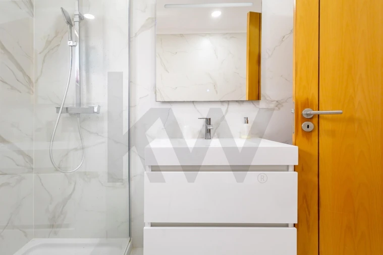 Moradia T5 para Venda em Azeitão (São Lourenço e São Simão) Foto 34