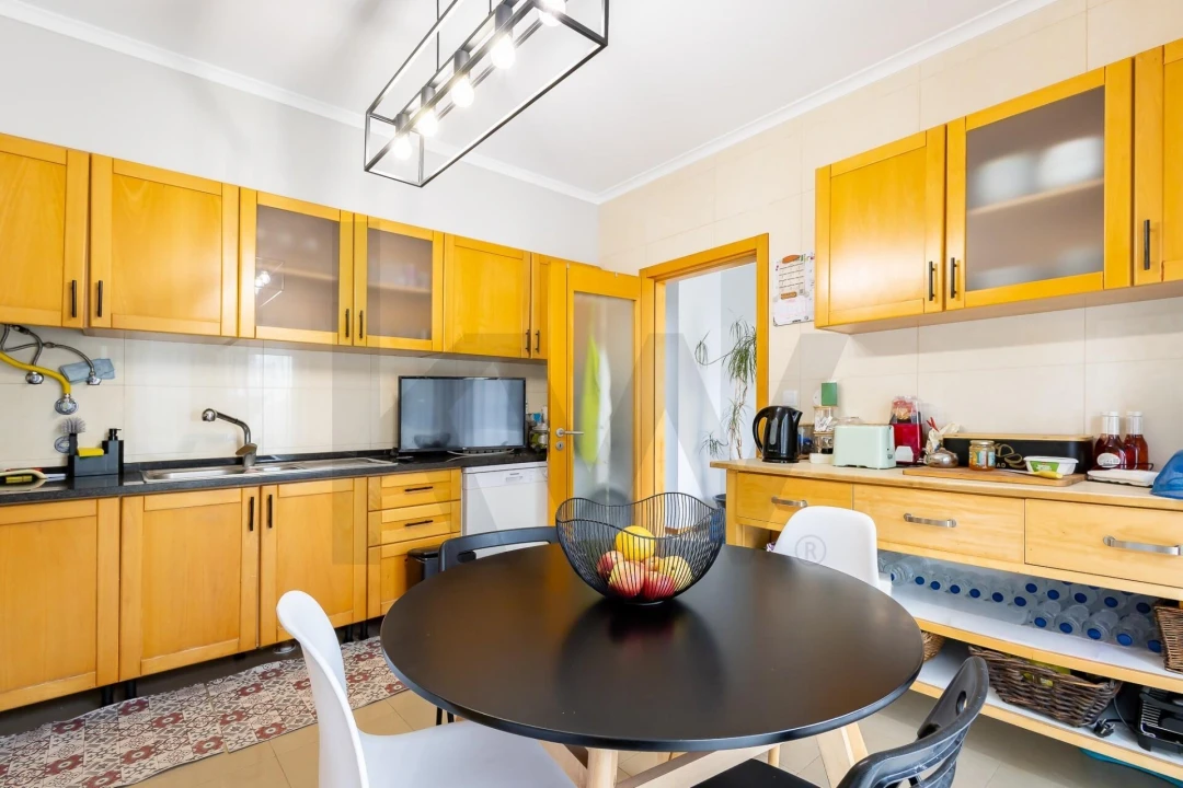 Moradia T5 para Venda em Azeitão (São Lourenço e São Simão) Foto 2