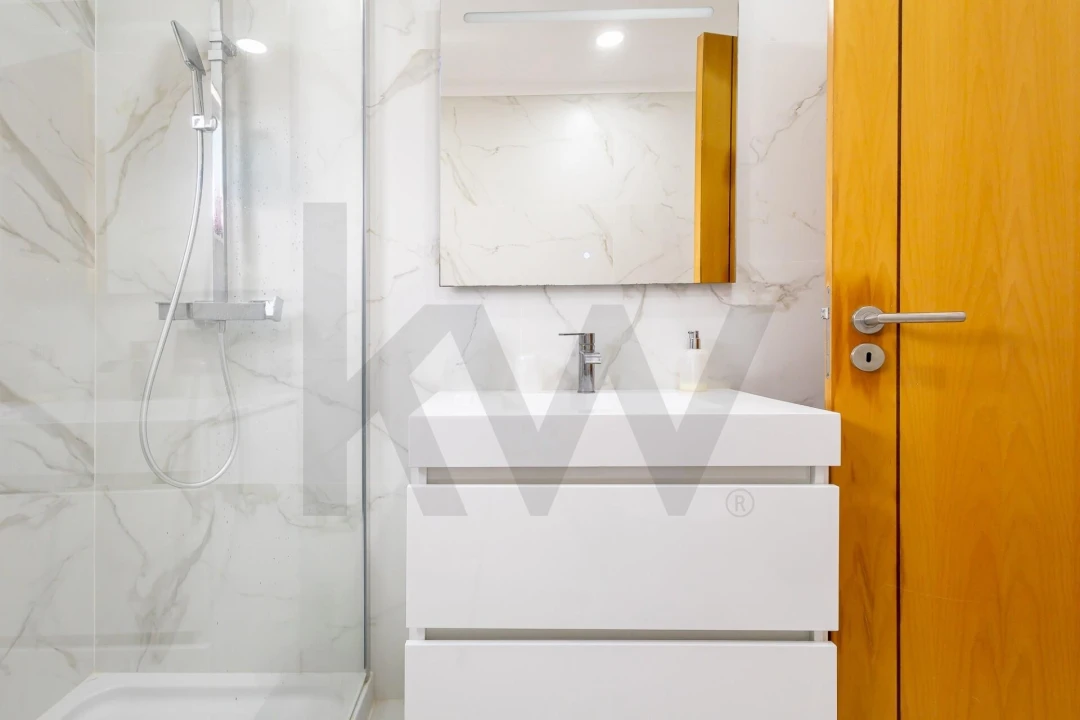 Moradia T5 para Venda em Azeitão (São Lourenço e São Simão) Foto 34