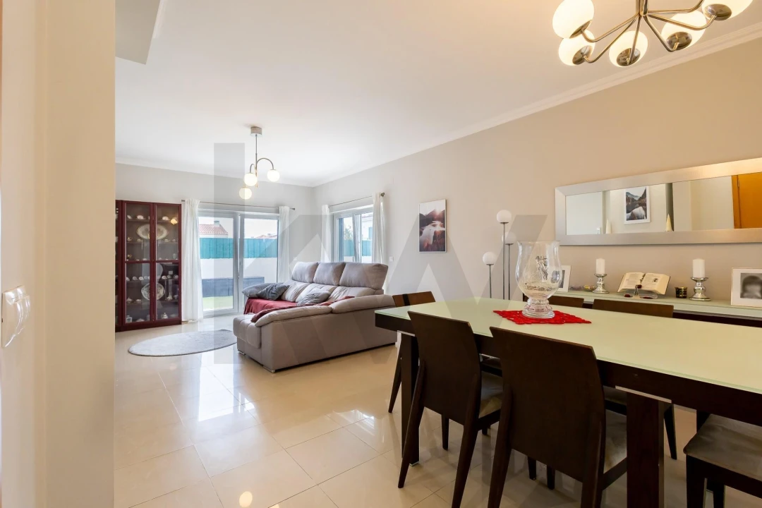 Moradia T5 para Venda em Azeitão (São Lourenço e São Simão) Foto 7