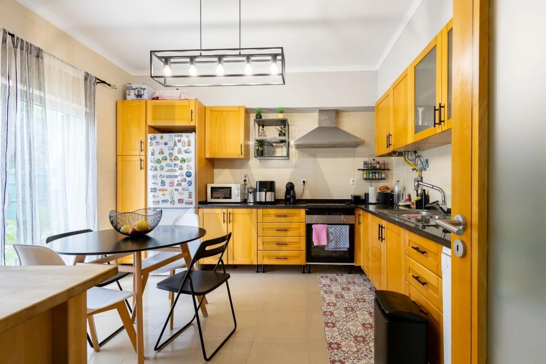 Moradia T5 para Venda em Azeitão (São Lourenço e São Simão) Foto 1