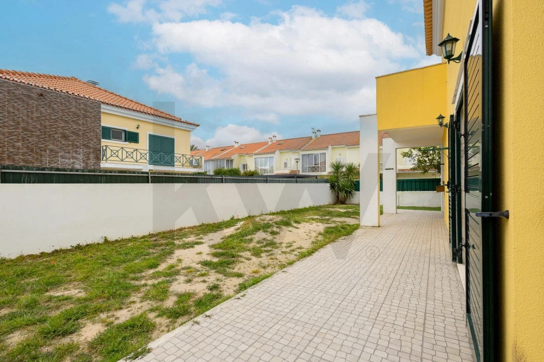 Moradia T5 para Venda em Azeitão (São Lourenço e São Simão) Foto 41