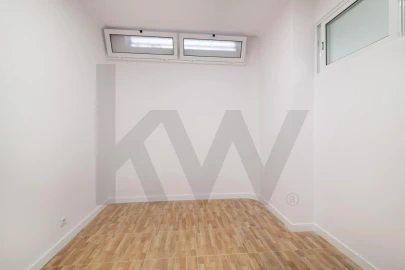 Escritório para Venda em Massamá e Monte Abraão