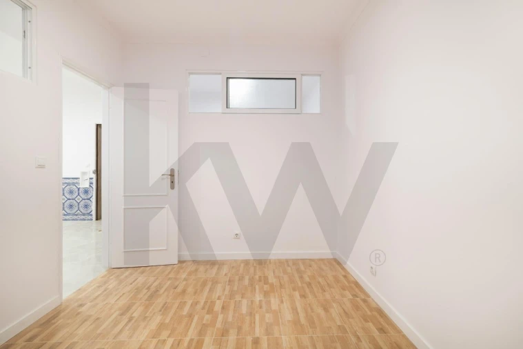 Escritório para Venda em Massamá e Monte Abraão Foto 14