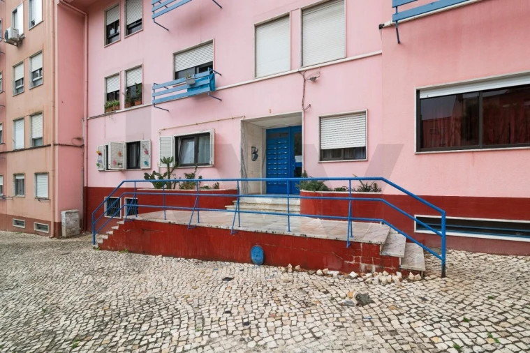Escritório para Venda em Massamá e Monte Abraão Foto 2