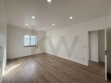 Apartamento T3 para Venda em Peniche