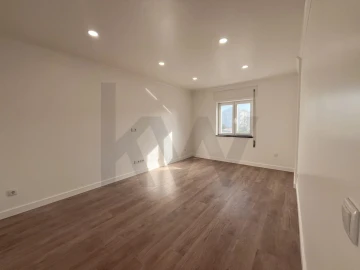 Apartamento T3 para Venda em Peniche