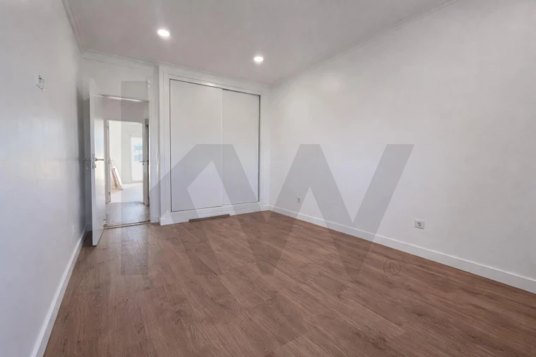 Apartamento T3 para Venda em Peniche Foto 16