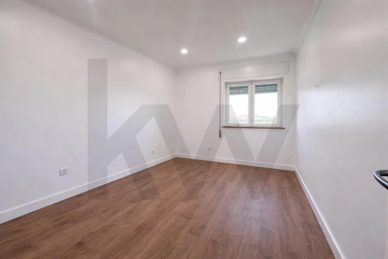 Apartamento T3 para Venda em Peniche Foto 17