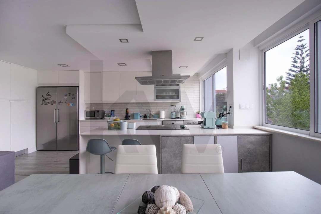 Apartamento T3 para Venda em Cascais e Estoril Foto 3