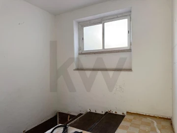 Loja para Arrendamento em Campo de Ourique