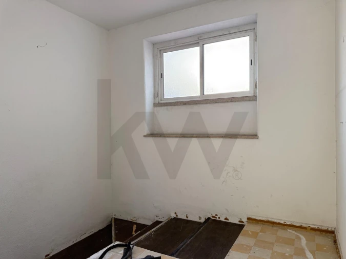 Loja para Arrendamento em Campo de Ourique Foto 4