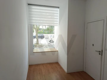 Loja para Arrendamento em Areeiro