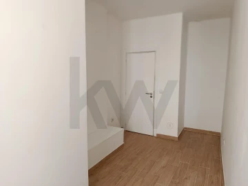 Loja para Arrendamento em Areeiro