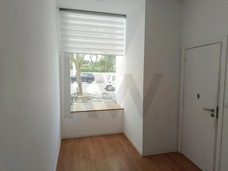 Loja para Arrendamento em Areeiro Foto 5