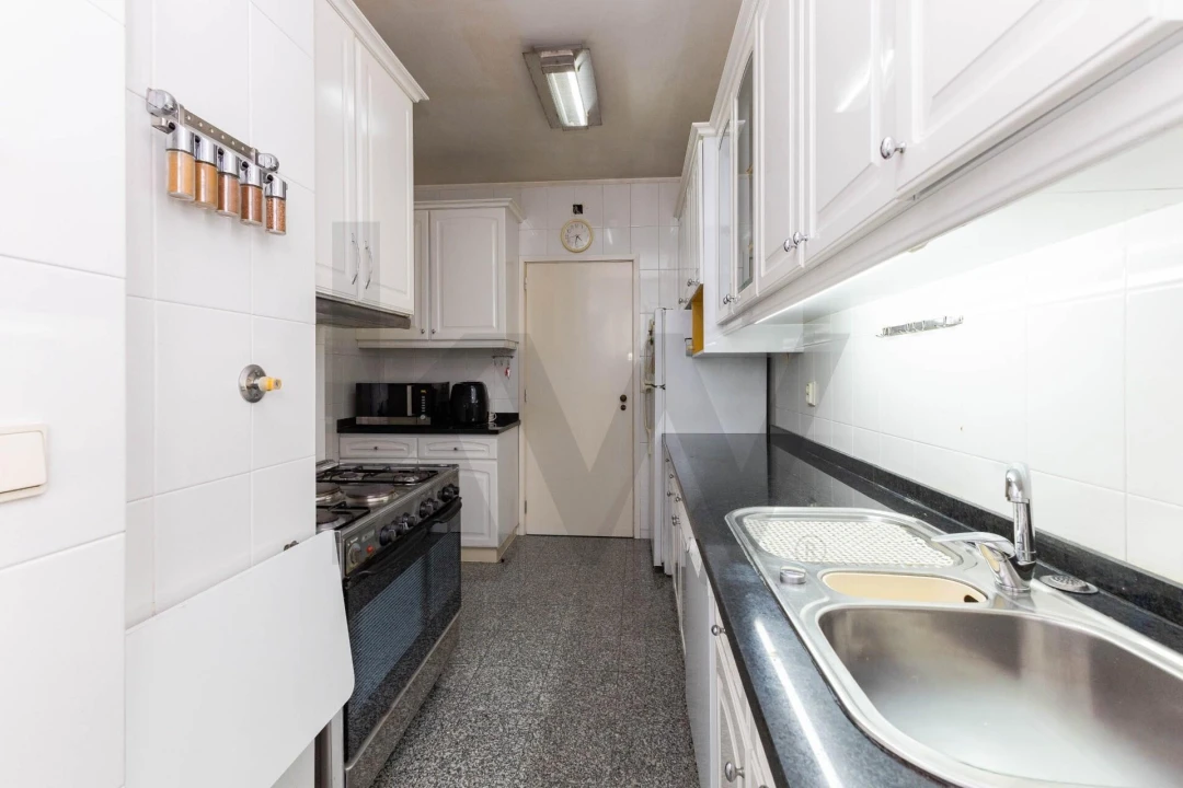 Apartamento T4 para Venda em Bonfim Foto 11