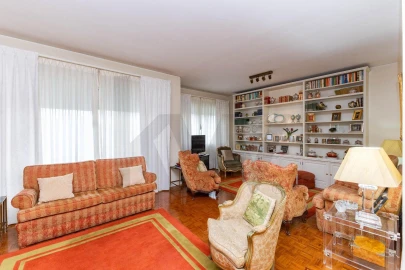 Apartamento T4 para Venda em Bonfim