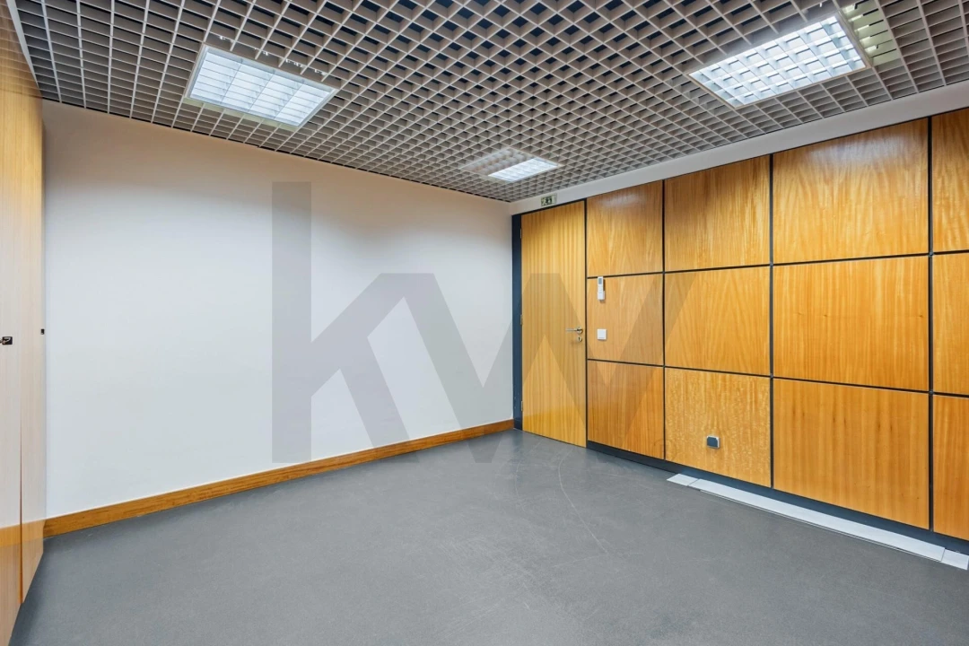 Escritório para Venda em Avenidas Novas Foto 30