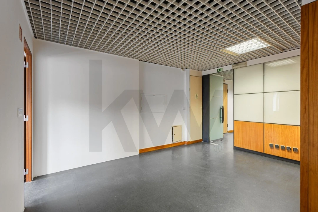 Escritório para Venda em Avenidas Novas Foto 31