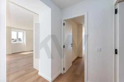 Apartamento T2 para Venda em Subportela, Deocriste e Portela Susã