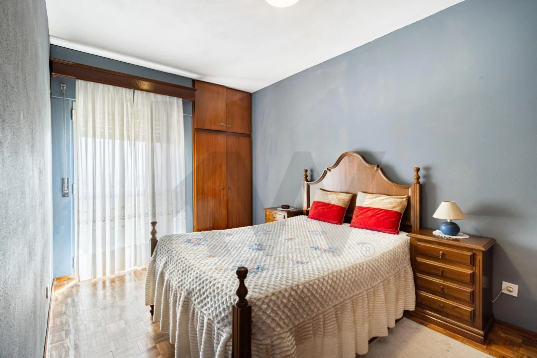 Apartamento T2 para Venda em São João da Madeira Foto 9