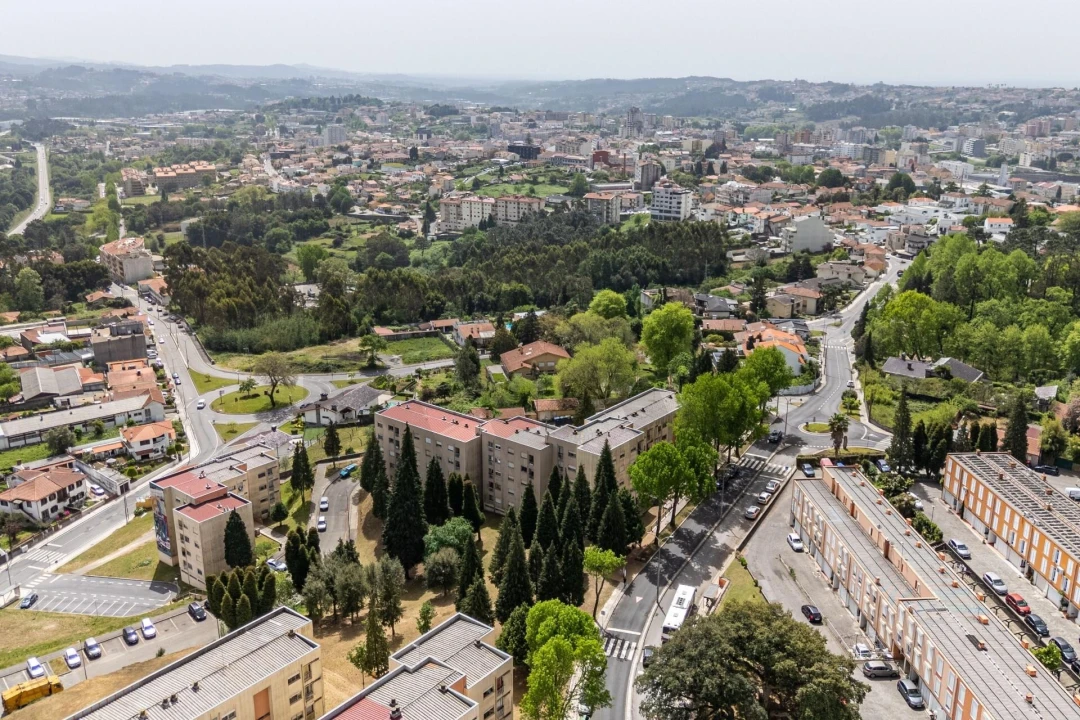 Apartamento T2 para Venda em São João da Madeira Foto 16