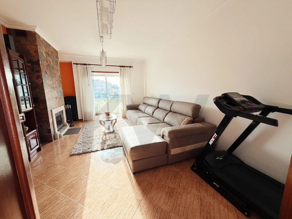 Apartamento T2 para Venda em Loureiro Foto 12