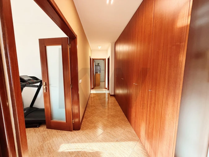 Apartamento T2 para Venda em Loureiro Foto 35