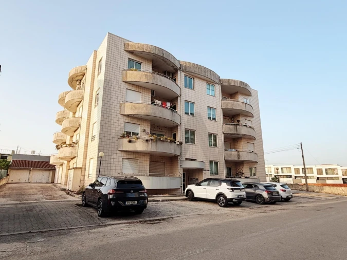 Apartamento T2 para Venda em Loureiro Foto 36