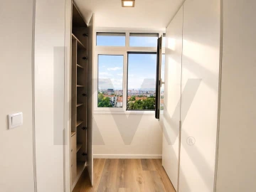Apartamento T3 para Venda em Benfica
