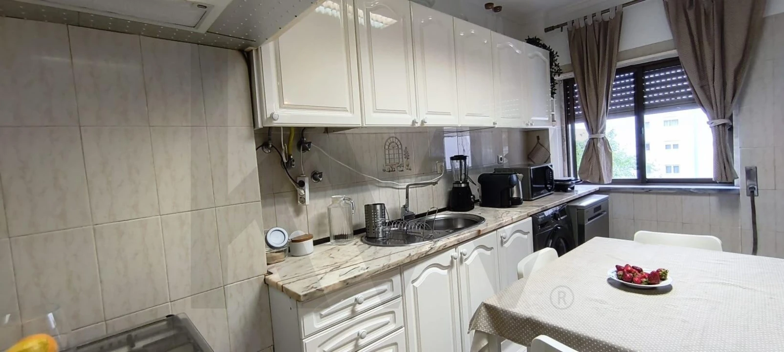 Apartamento T2 para Venda em Massamá e Monte Abraão Foto 12