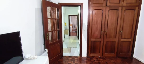 Apartamento T2 para Venda em Massamá e Monte Abraão
