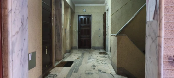 Apartamento T2 para Venda em Massamá e Monte Abraão