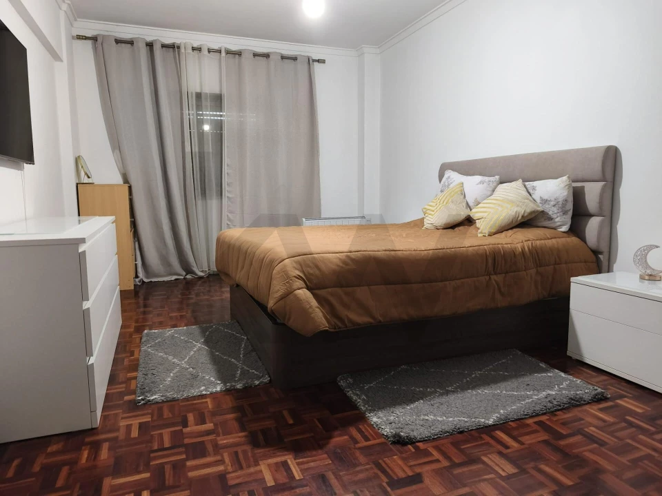 Apartamento T2 para Venda em Massamá e Monte Abraão Foto 31