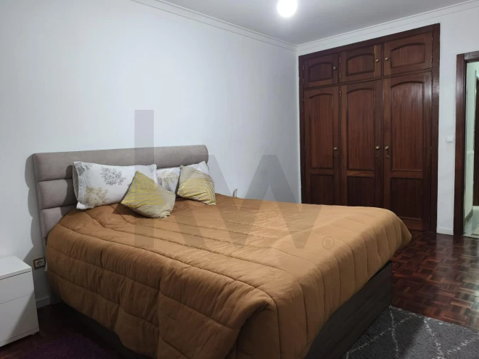 Apartamento T2 para Venda em Massamá e Monte Abraão Foto 30