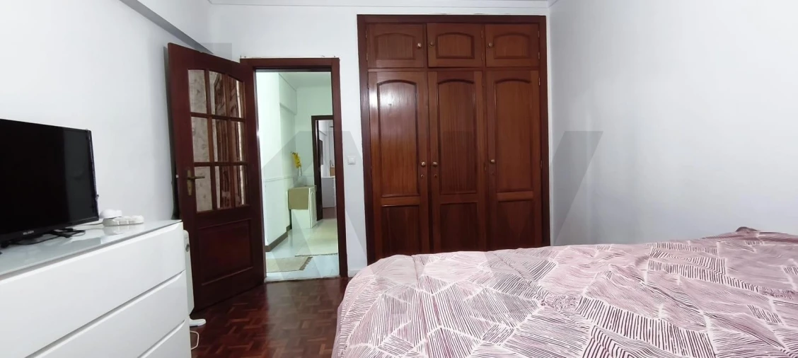 Apartamento T2 para Venda em Massamá e Monte Abraão Foto 22